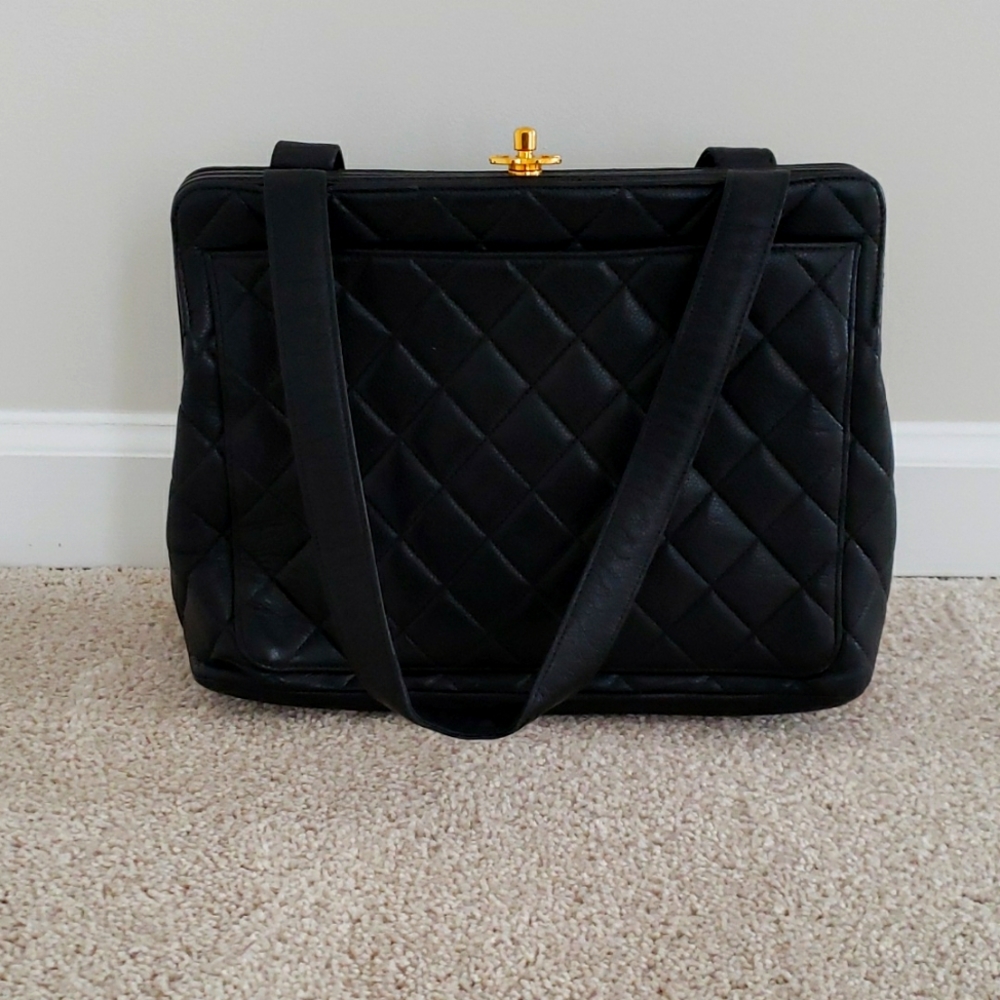 Chanel vintage purse.